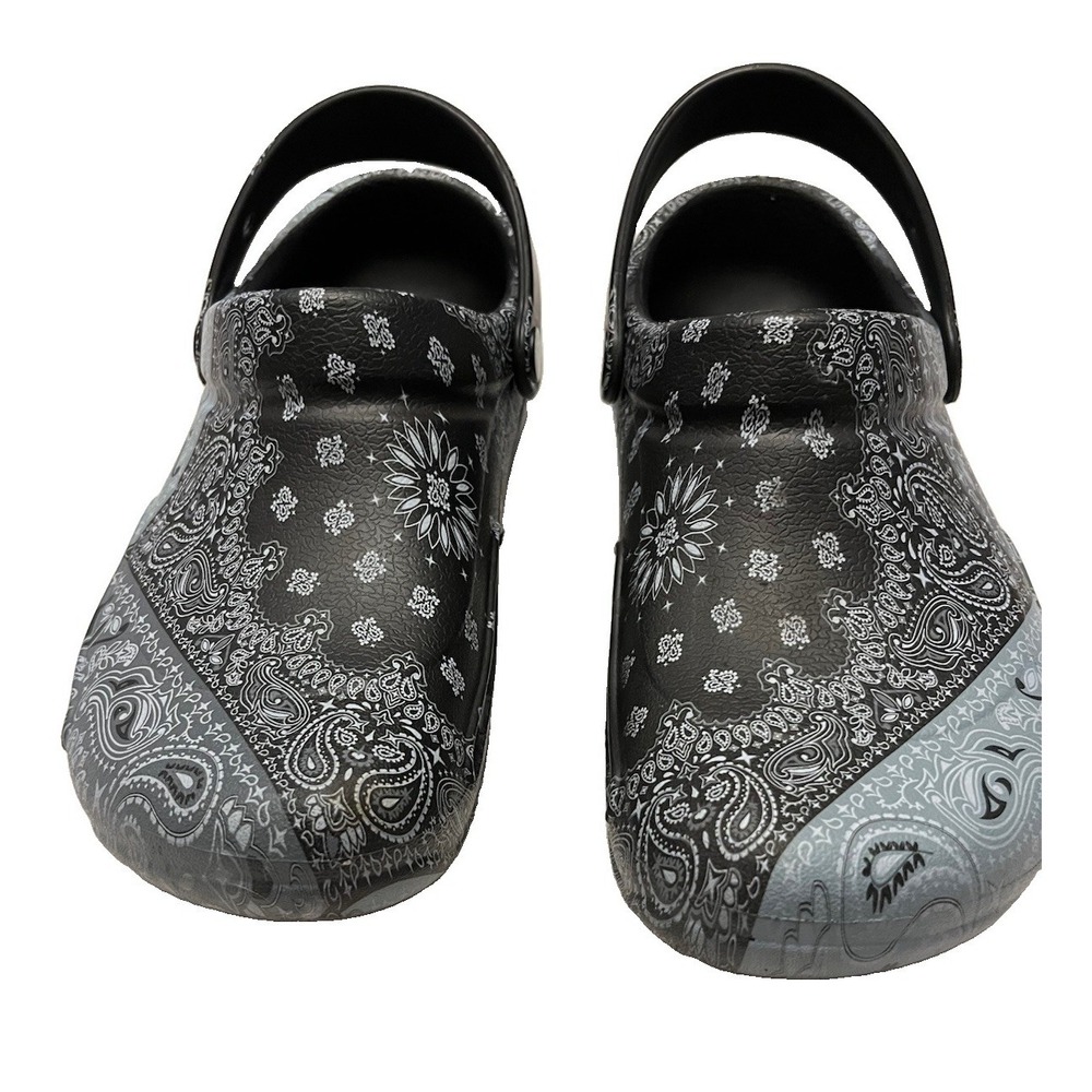 Crocs Bistro Graphic Bandanna Clogs Men's 6 - Women's 8 Black & White - Picture 6 of 11